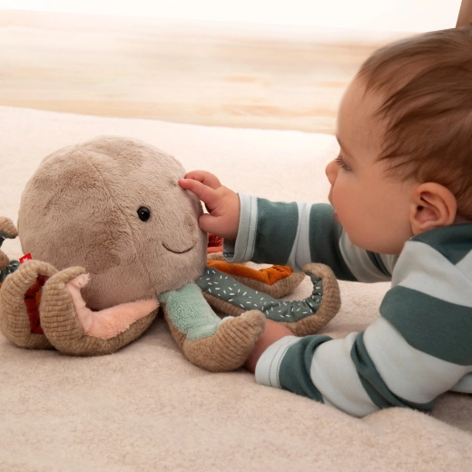 A cuddly buddy that soothes