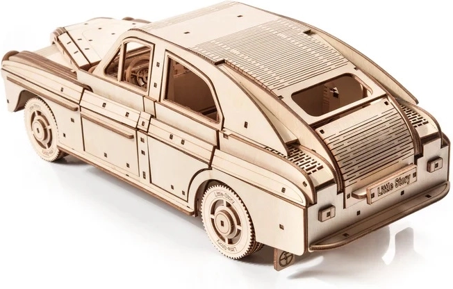 Detailed retro car in 1:16 scale