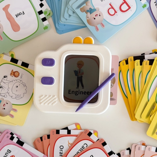 120 themed educational cards