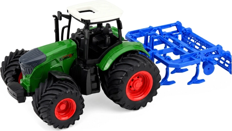 Attachable cultivator for realistic field work