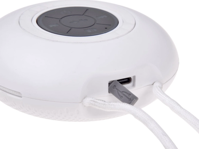 Каишка и зареждане чрез USB-C