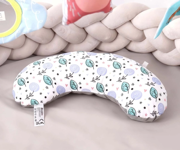 Подкрепа за tummy time с мека възглавничка