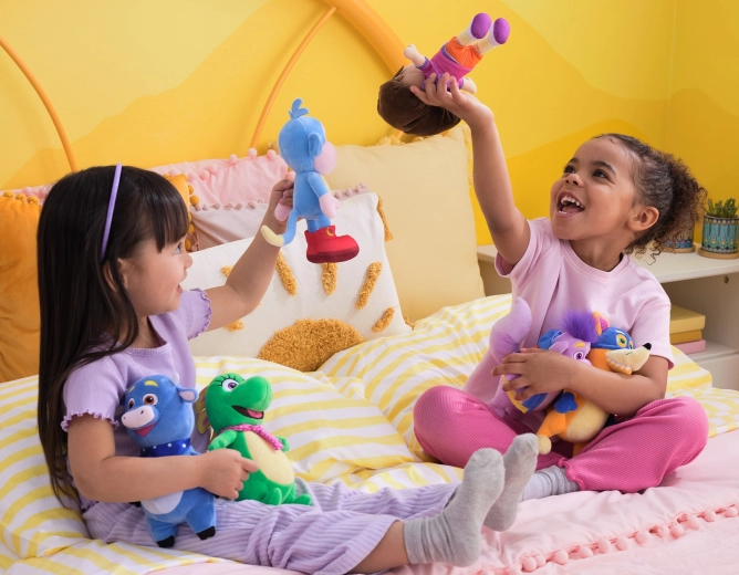 Подпомага въображението и ролевата игра