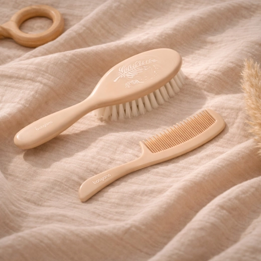 Comb with rounded teeth