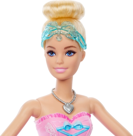 Elegant look and accessories included