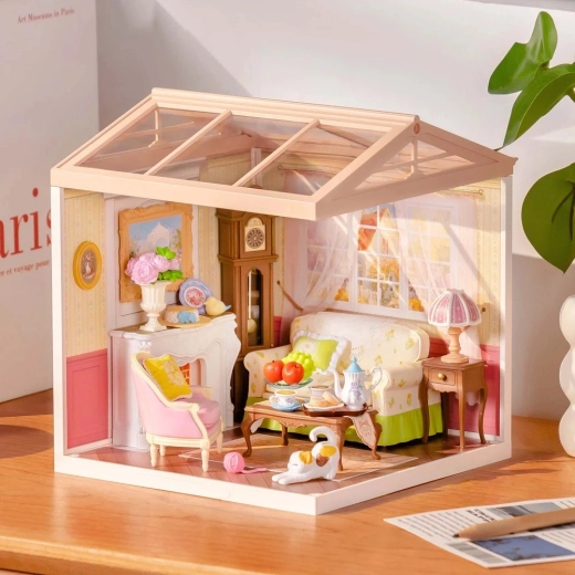 Експозиционно диорама с прозрачни панели