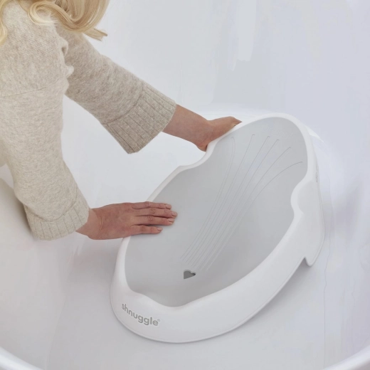 Non-slip backrest and stable base
