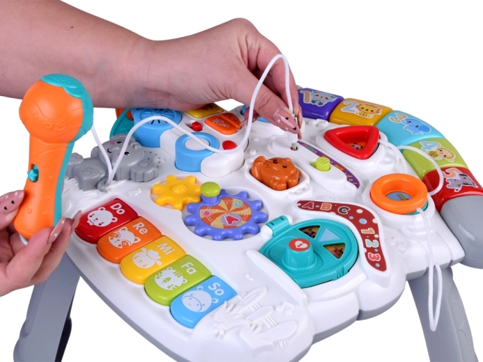 Микрофон и говор без притеснение