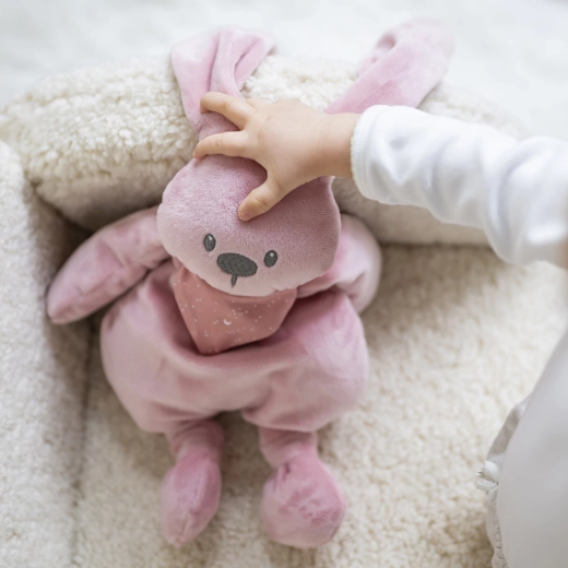 Extra soft and soothing for cuddles