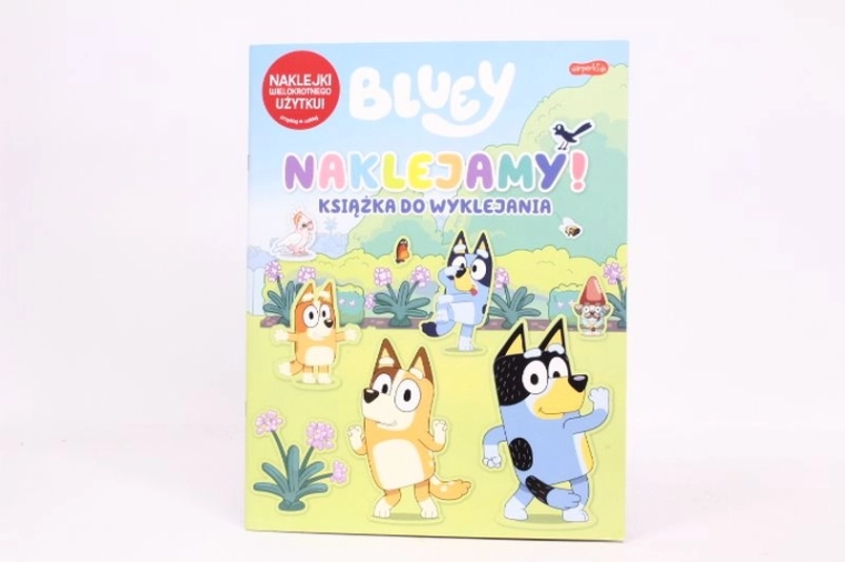 Bluey книга с многократни стикери