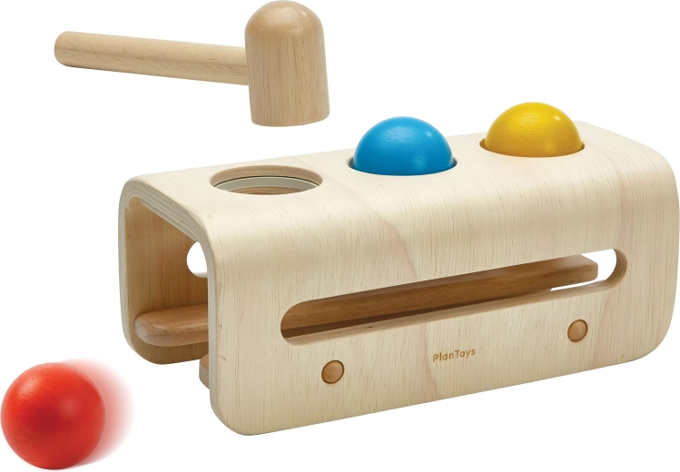 PlanToys дървена играчка за чукане с топчета