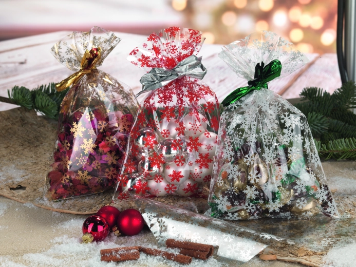 Cellophane bag 20 × 32 cm with snowflake motif, transparent