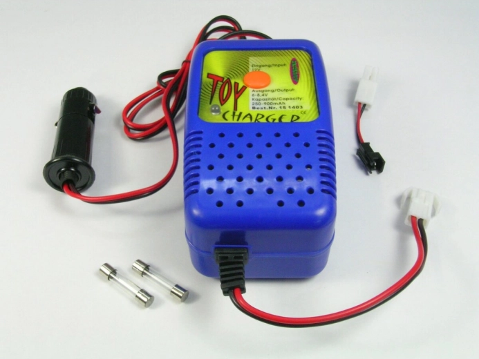 Стандартно зарядно устройство за играчки 12 V - 1 брой