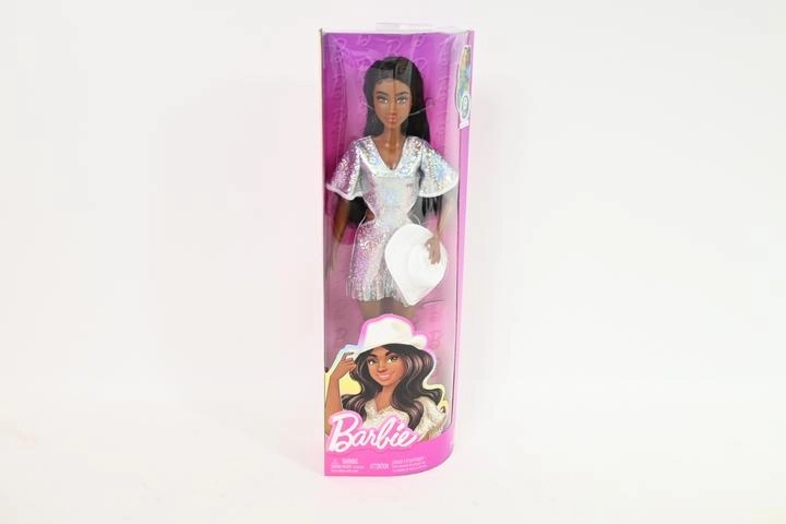 Barbie Fashionistas кукла каубойка в блестяща рокля