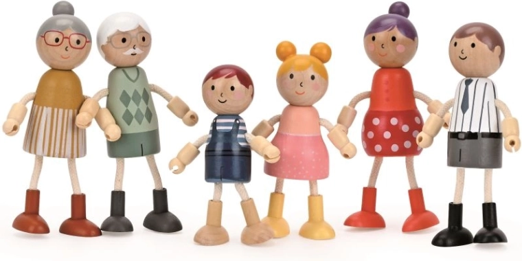 Happy Family, wooden figures