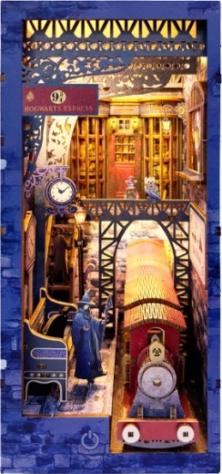 3D Puzzle Bookend – Magical Station