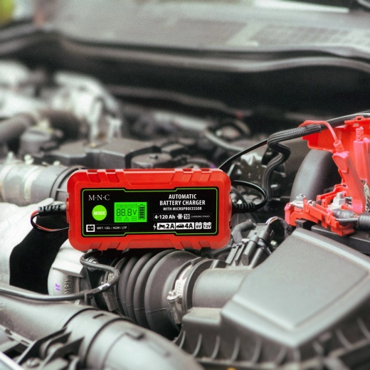 Автоматично зарядно устройство за автомобилни акумулатори 6 V/12 V, 2 A/4 A