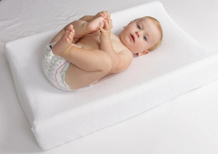 Babymatex калъф за подложка за повиване от хавлиен плат – бял