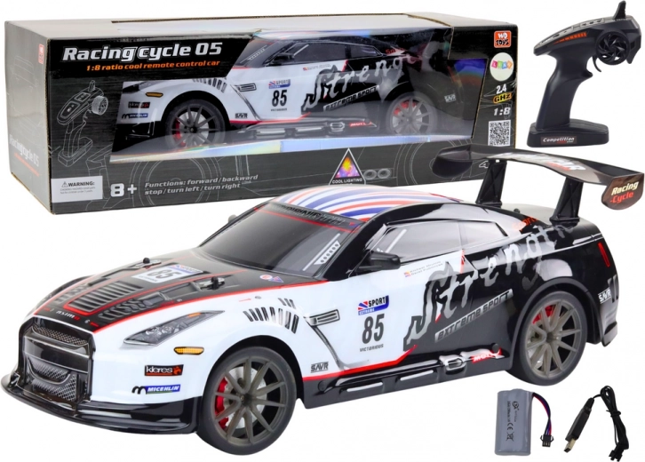 Голяма RC спортна кола 1:8 със светлини и звуци