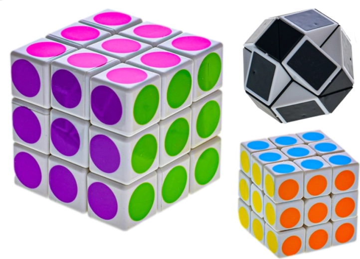 Brain Games set of three anti-stress puzzles (assorted colors)