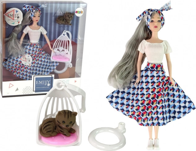 Кукла EMILY със сиви коси с котенце и люлка