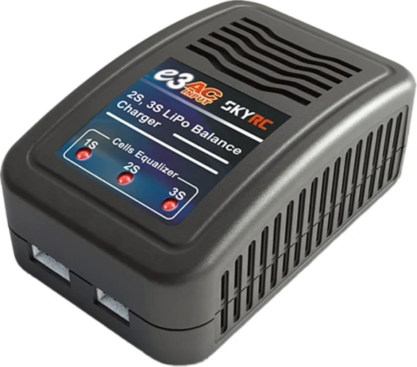 SkyRC LiPo Charger E3