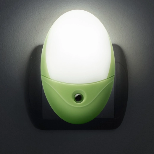 Phenom LED нощна ориентировъчна лампа със светлинен сензор, зелена