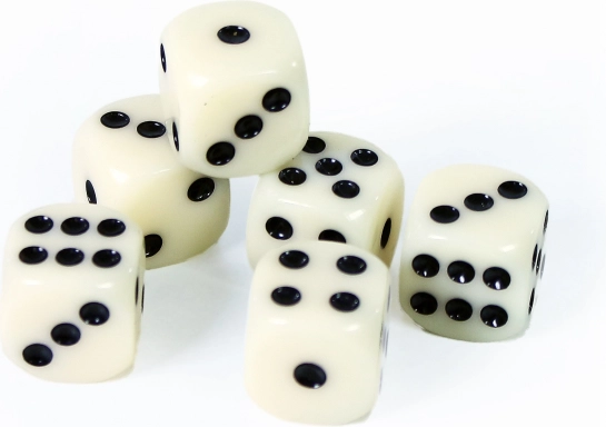 Комплект игрални зарчета - 6 бр.