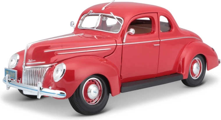 Maisto Ford Deluxe Coupe 1939 Red 1:18