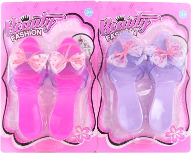 Пластмасови пантофки с панделка за деца