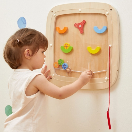 Стенен монтаж за спестяване на място и безопасна игра