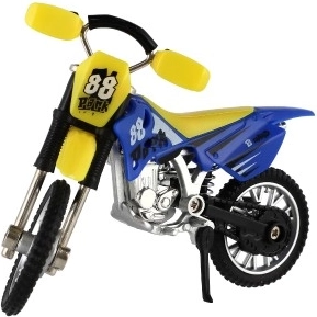 Реалистична визия в компактeн размер 12 см