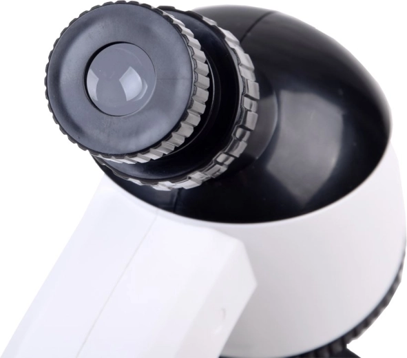 Въртящ се окуляр 360° и прецизно фокусиране