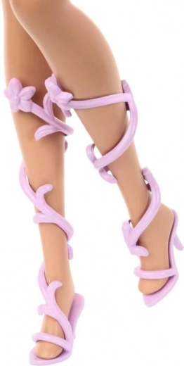 Детайлни обувки за феерична визия