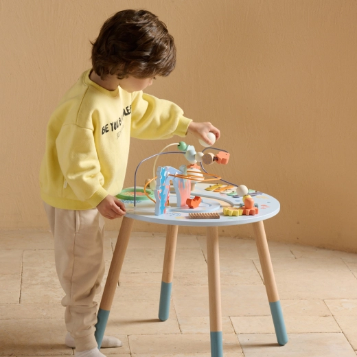 Подпомага фината моторика