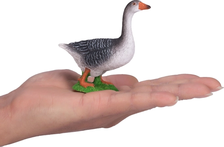 Идеален размер за игра и колекция