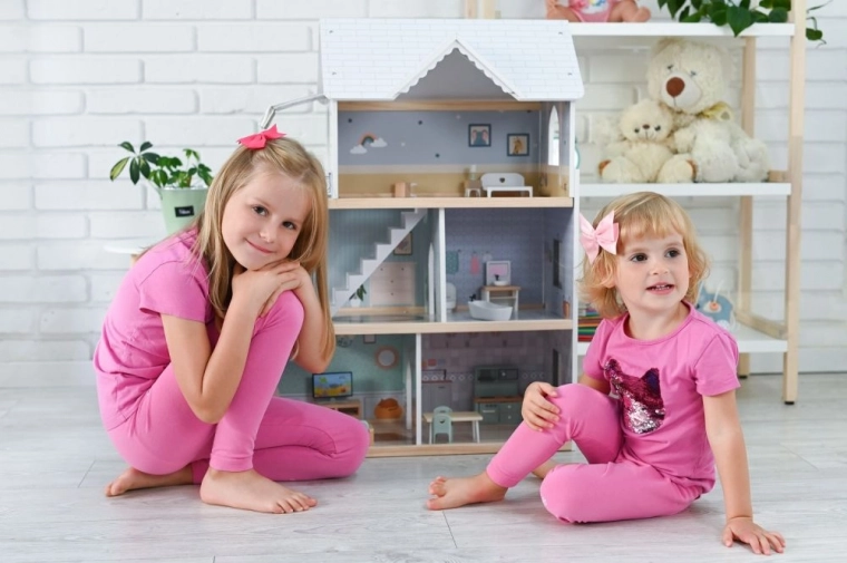 Подпомага креативността и съвместната игра