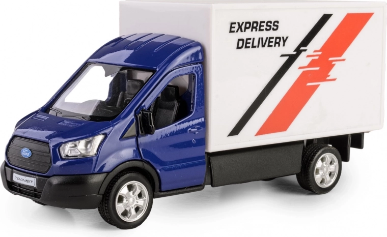 Отваряеми врати и детайлен интериор