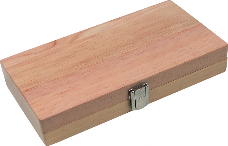 Compact box with secure closure