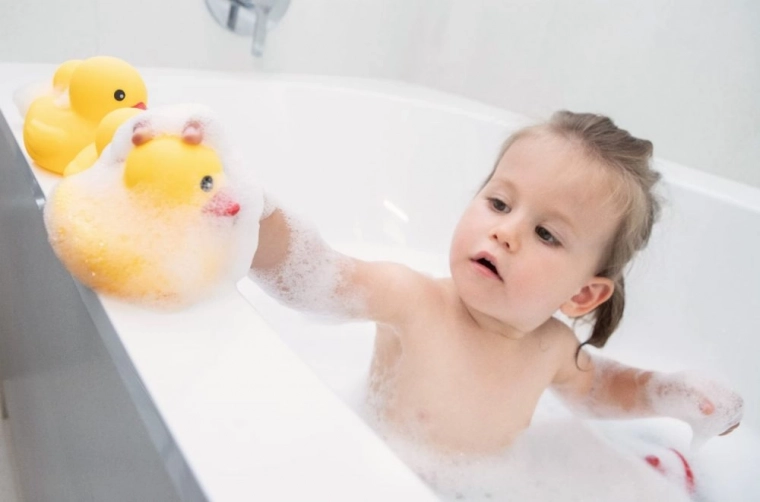 Floating fun for every bath