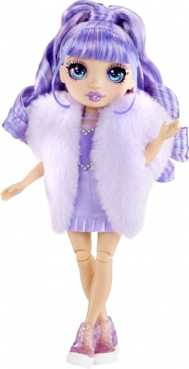 Стилната кукла Violet Willow с разресваща се коса