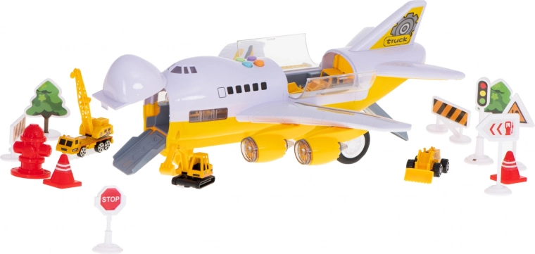 Отваряем корпус и предна товарна рампа