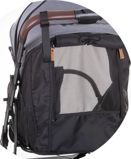 Удължаващ се сенник с прозорче