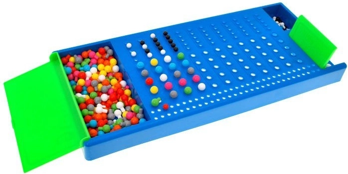 Богат комплект от 262 пинчета и прегледна дъска