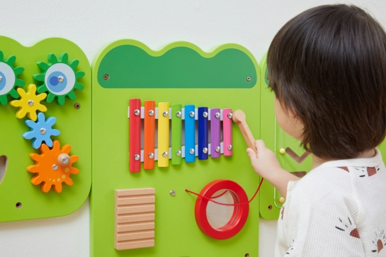 Музикален панел с ксилофон