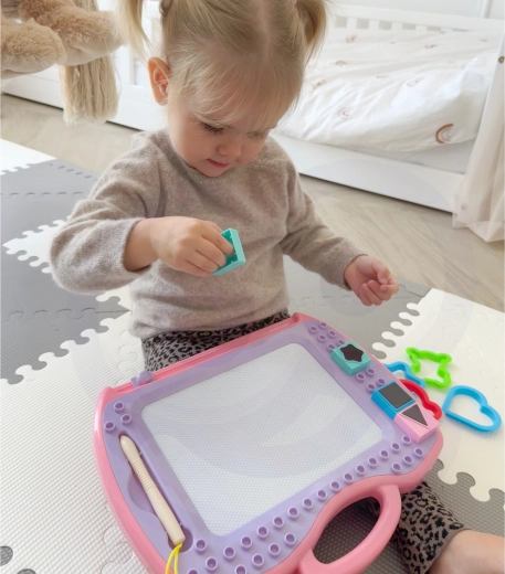 Стилус, щампи и шаблони за по-богато творчество