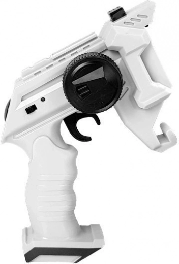 Smooth 2.4G control and precise aiming