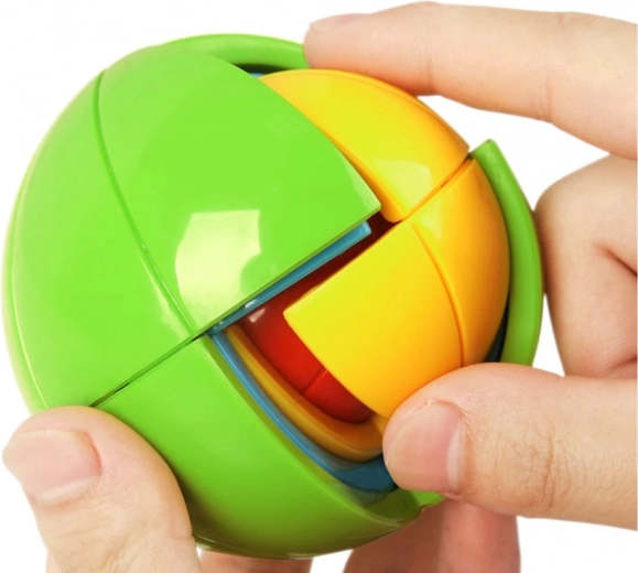 Компактна и цветна – идеална за път