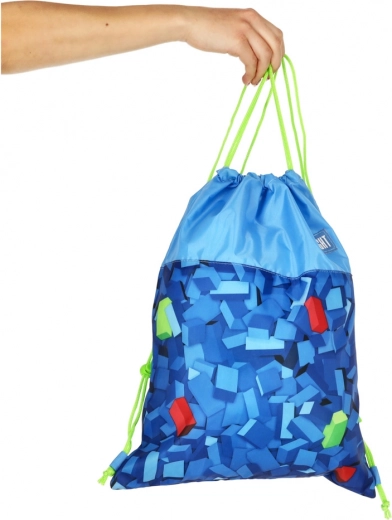 Практичен размер за училище и тренировки