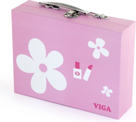 Всичко подредено в преносимо куфарче